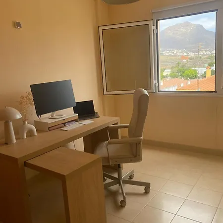 2 Bedroom South Tenerife Апартаменты *